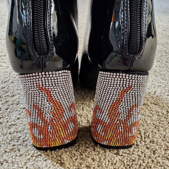 Dolls Kill x Lady Godiva - Excited Enough Patent Ankle Boots - Picture 3 of 11